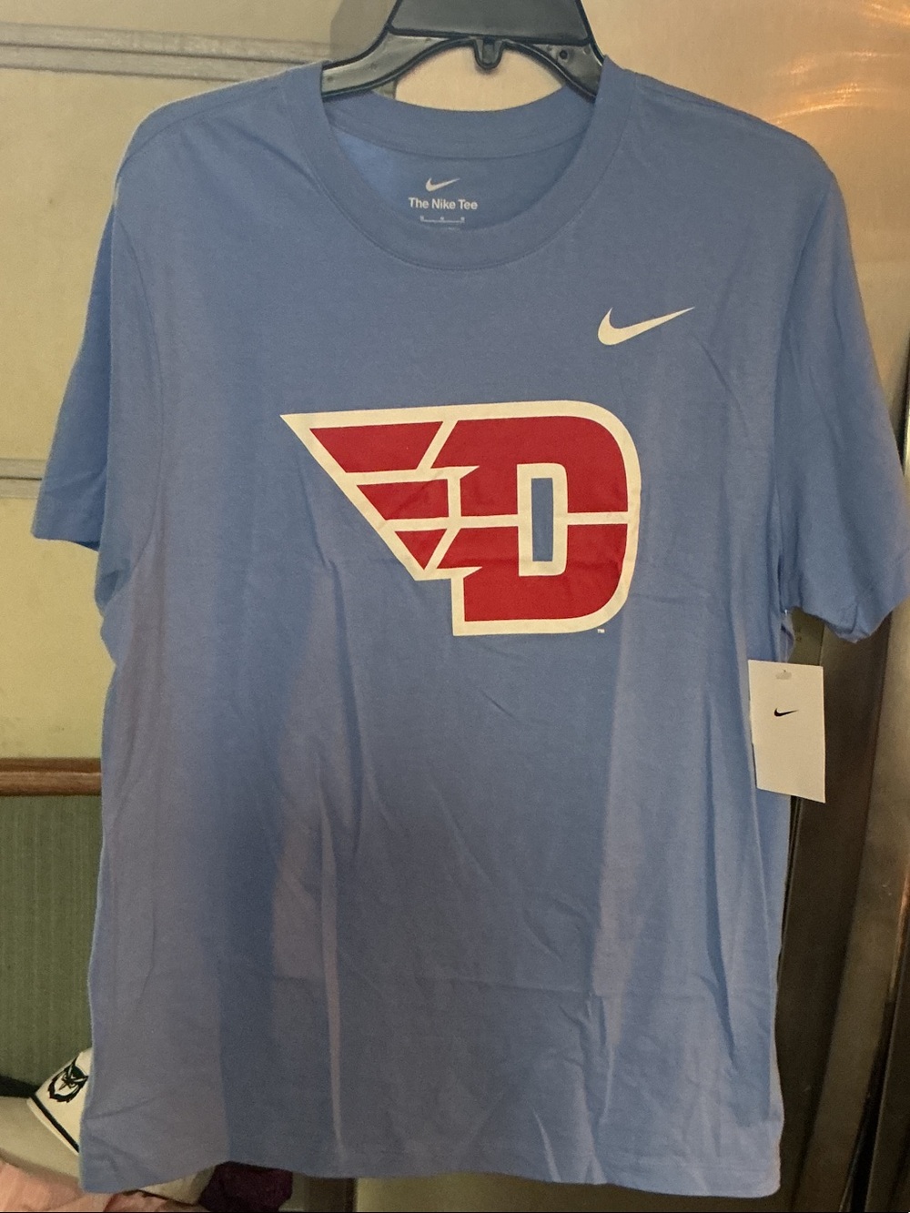 Dayton Flyers Logo Tee by Nike NWT Large #Nike #The Nike Tee #Dayton Flyers